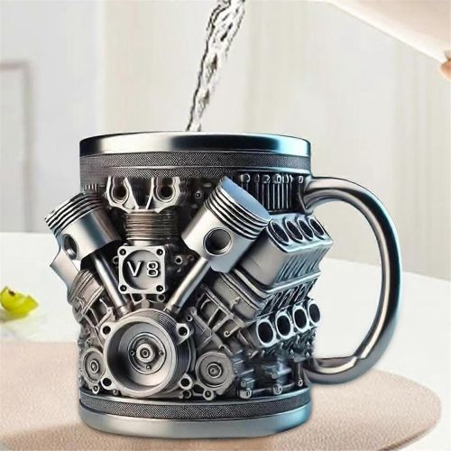 Тематична чаша V8 блок с бутала и цилиндри за подарък