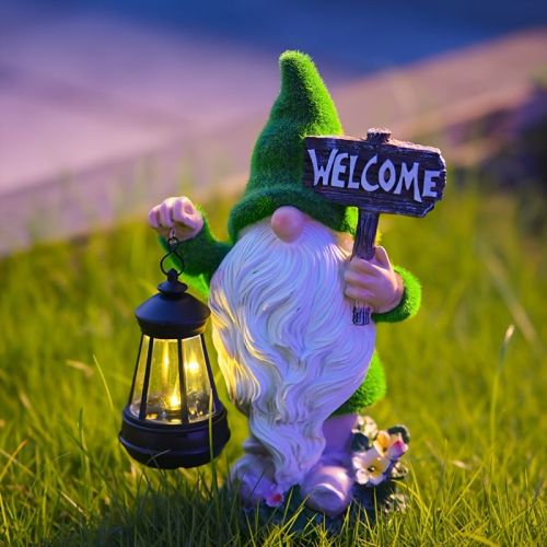 Магически градински гном с фенер и приветствен надпис Welcome
