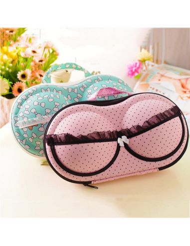 Органайзер за сутиени Bra Bag при пътуване