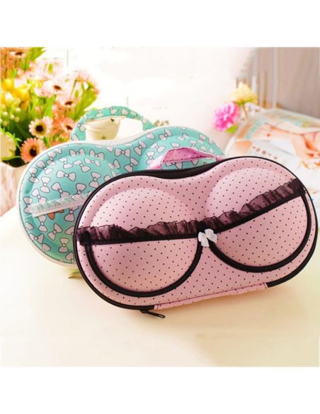 Органайзер за сутиени Bra Bag при пътуване
