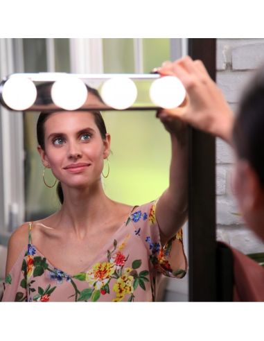 Led Лампи за огледало Studio glow, Четири Крушки, с Батерии