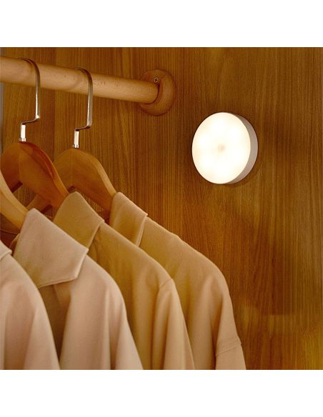 LED лампа със сензор за движение и акумолаторна  батерия